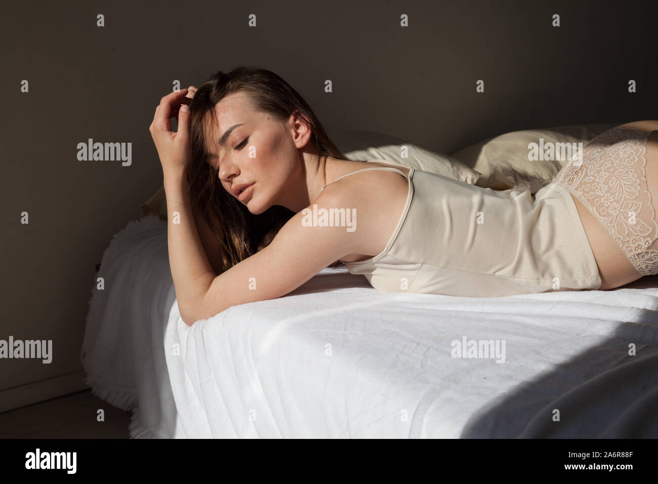 Фотосессия красавицы Nasita - Before You Wake Up 1