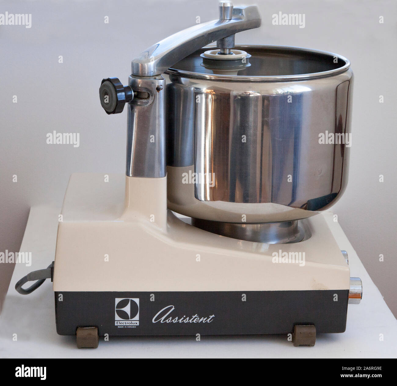 Dough mixers hi-res stock photography and images - Alamy