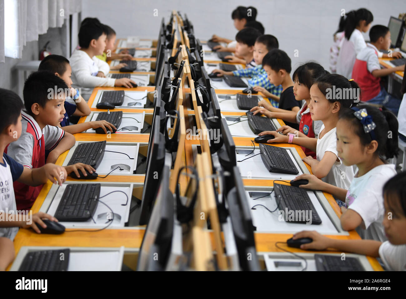 School 1990 poverty hi-res stock photography and images - Alamy