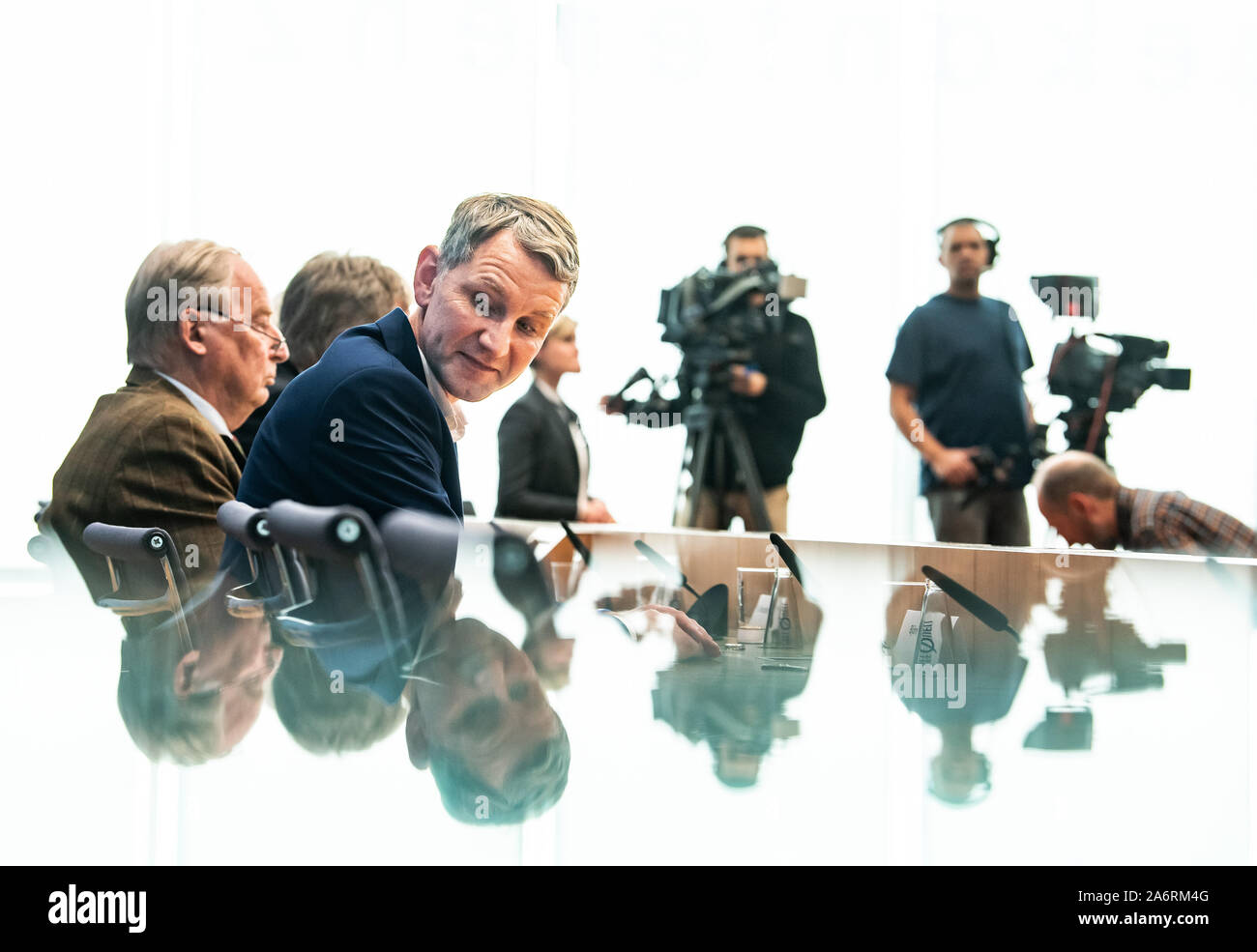 Berlin, Germany. 28th Oct, 2019. Jörg Meuthen (2nd from left) and Alexander Gauland (left), the party leaders of the AfD, together with Björn Höcke, head of the AfD parliamentary group in Thuringia, give a press conference on the outcome of the state elections in Thuringia at the federal press conference. Credit: Bernd von Jutrczenka/dpa/Alamy Live News Stock Photo
