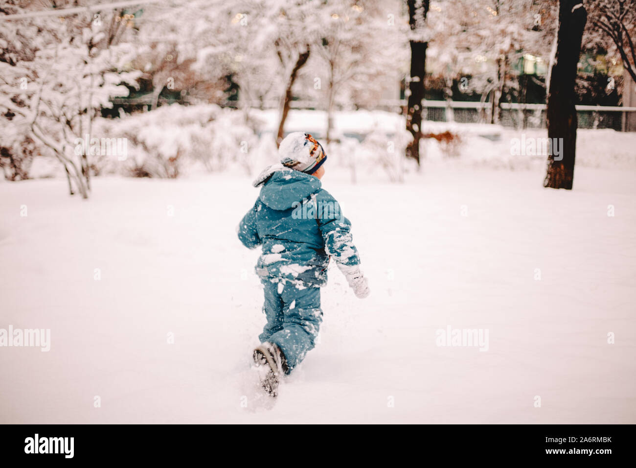 Rear view children running in hi-res stock photography and images - Alamy