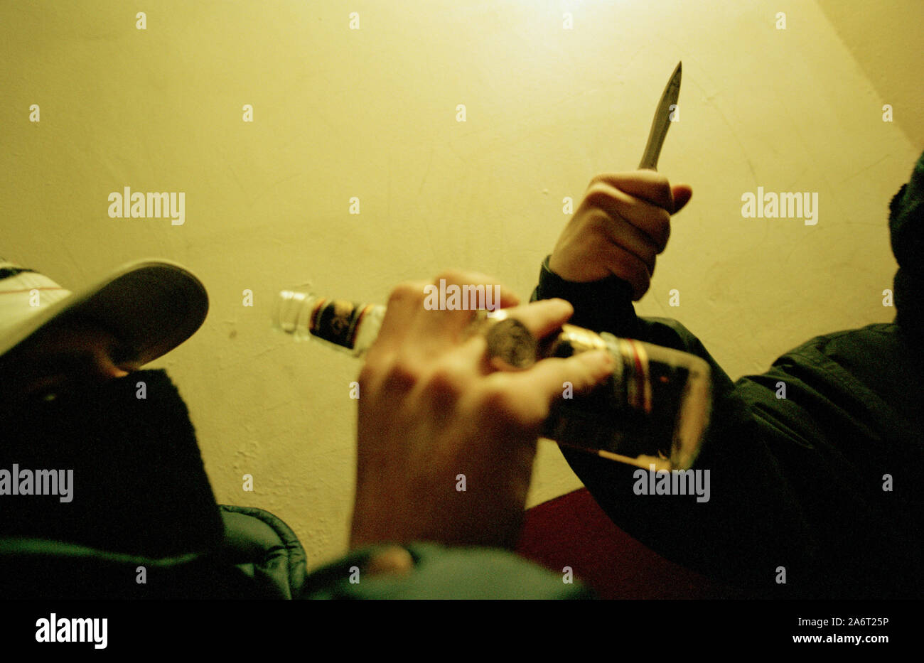 Knives baseball bats hires stock photography and images Alamy