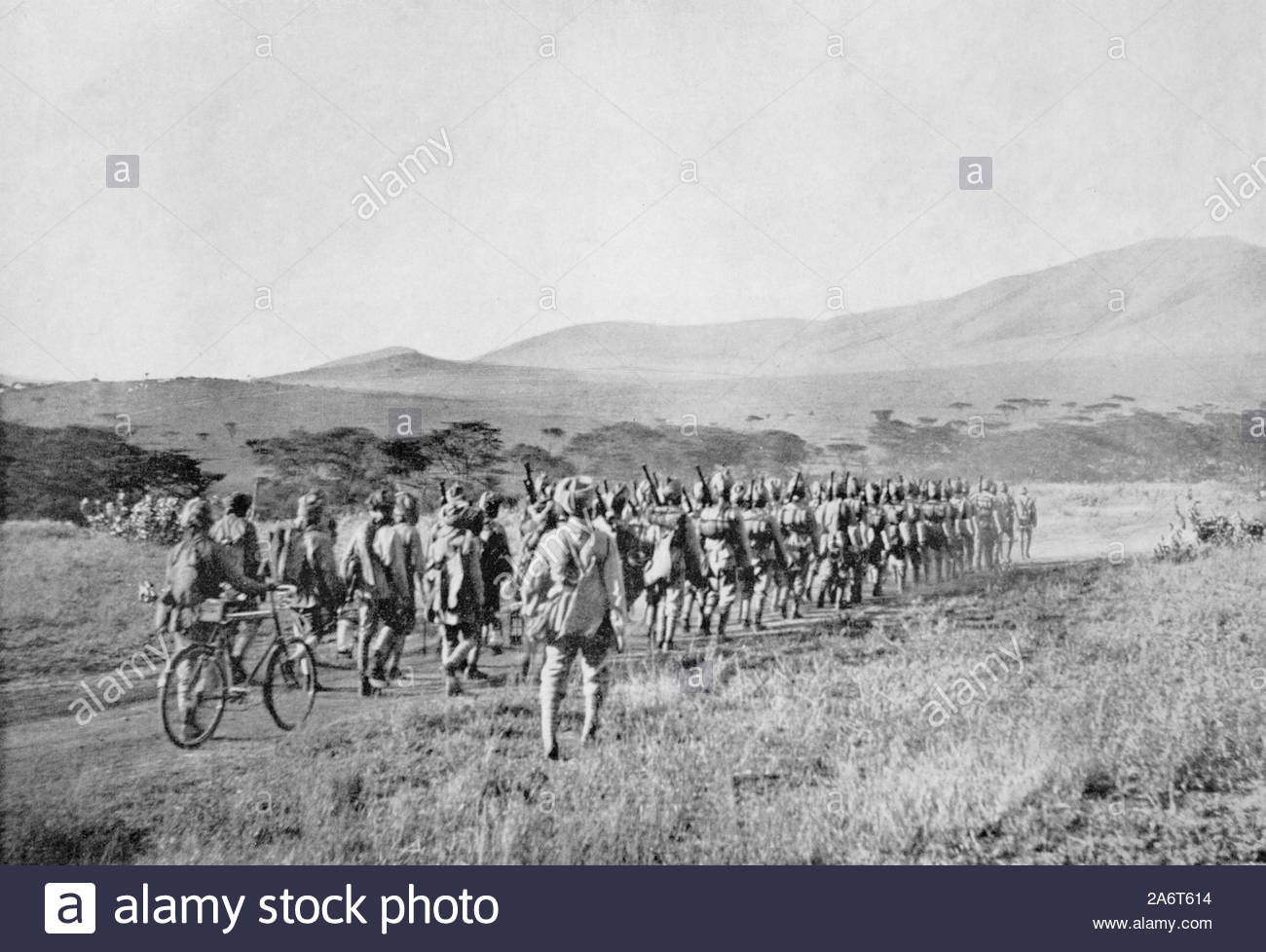 WW1 Indian Troops on the march in British East Africa, vintage photograph from 1914 Stock Photo