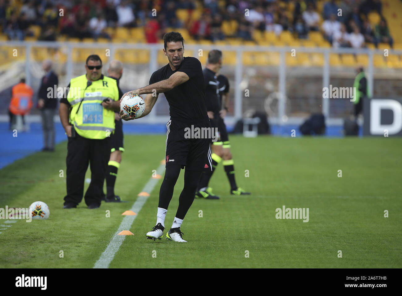 Lecce, Italy. 26th Oct, 2019. soccer, SERIES A TIM CHAMPIONSHIP 20189-20 LECCE - JUVENTUS 1-1 in the picture: BUFFON warming up Credit: Independent Photo Agency/Alamy Live News Stock Photo