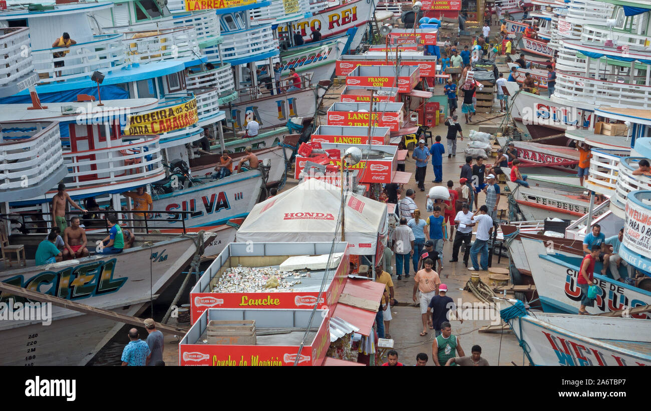 Amazon river boats in manaus hires stock photography and images Alamy