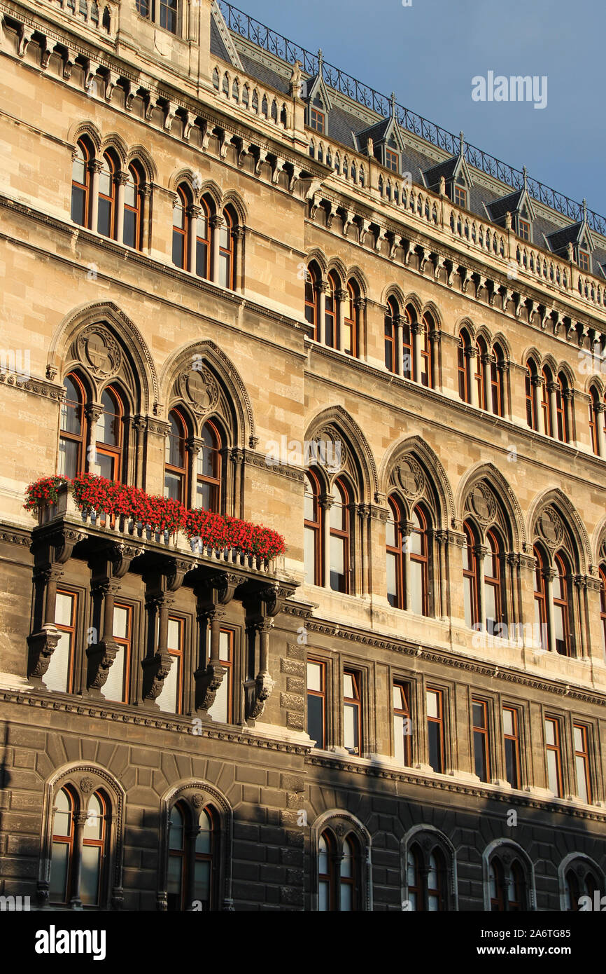 town hall (rathaus) in vienna (austria Stock Photo - Alamy