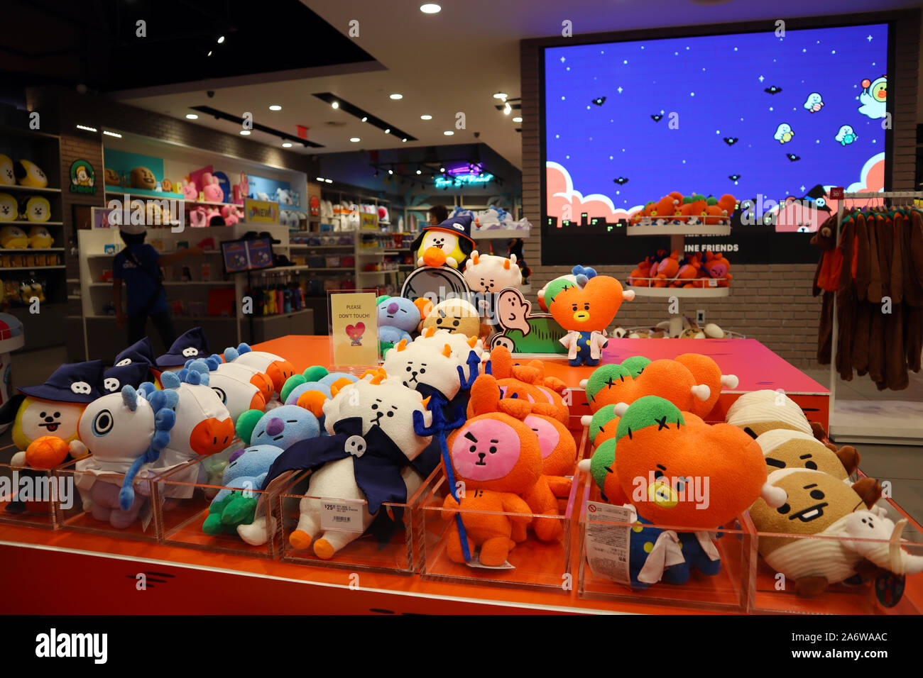 Hollywood, California – LINE FRIENDS and BT21 Pop-up Store situated at 6922  Hollywood Blvd Stock Photo - Alamy