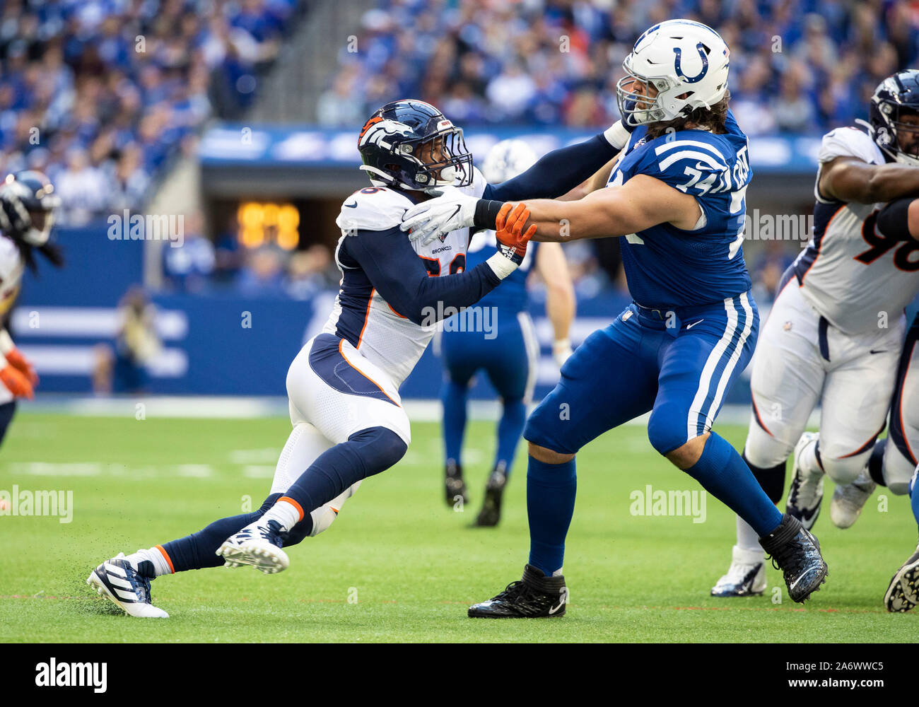 Von miller nfl hi-res stock photography and images - Alamy