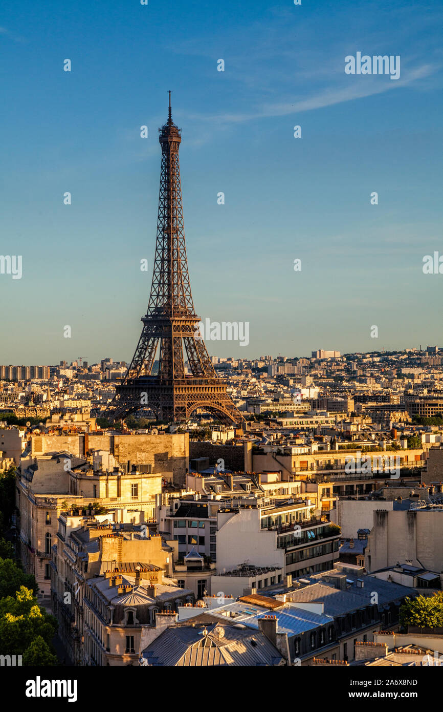 Arc de triomphe aerial hi-res stock photography and images - Alamy