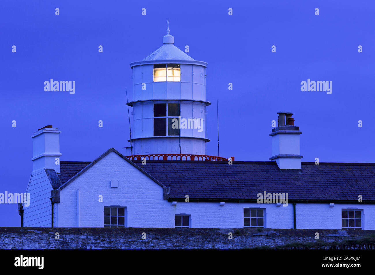 Galley Head Lighthouses Hi res Stock Photography And Images Alamy galley-head-lighthouses-hi-res-stock-photography-and-images-alamy
