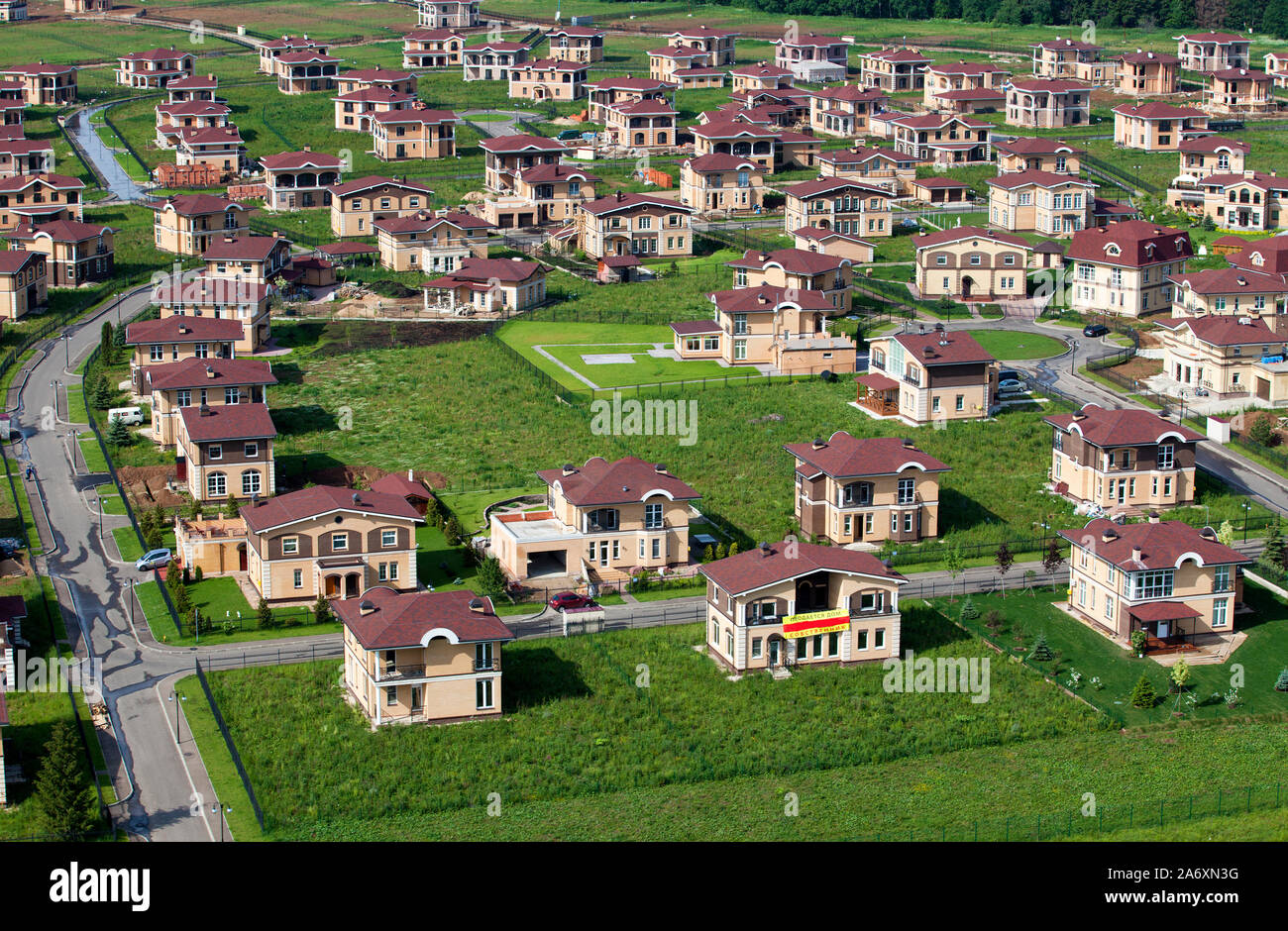 Top view of the new cottage village Stock Photo - Alamy