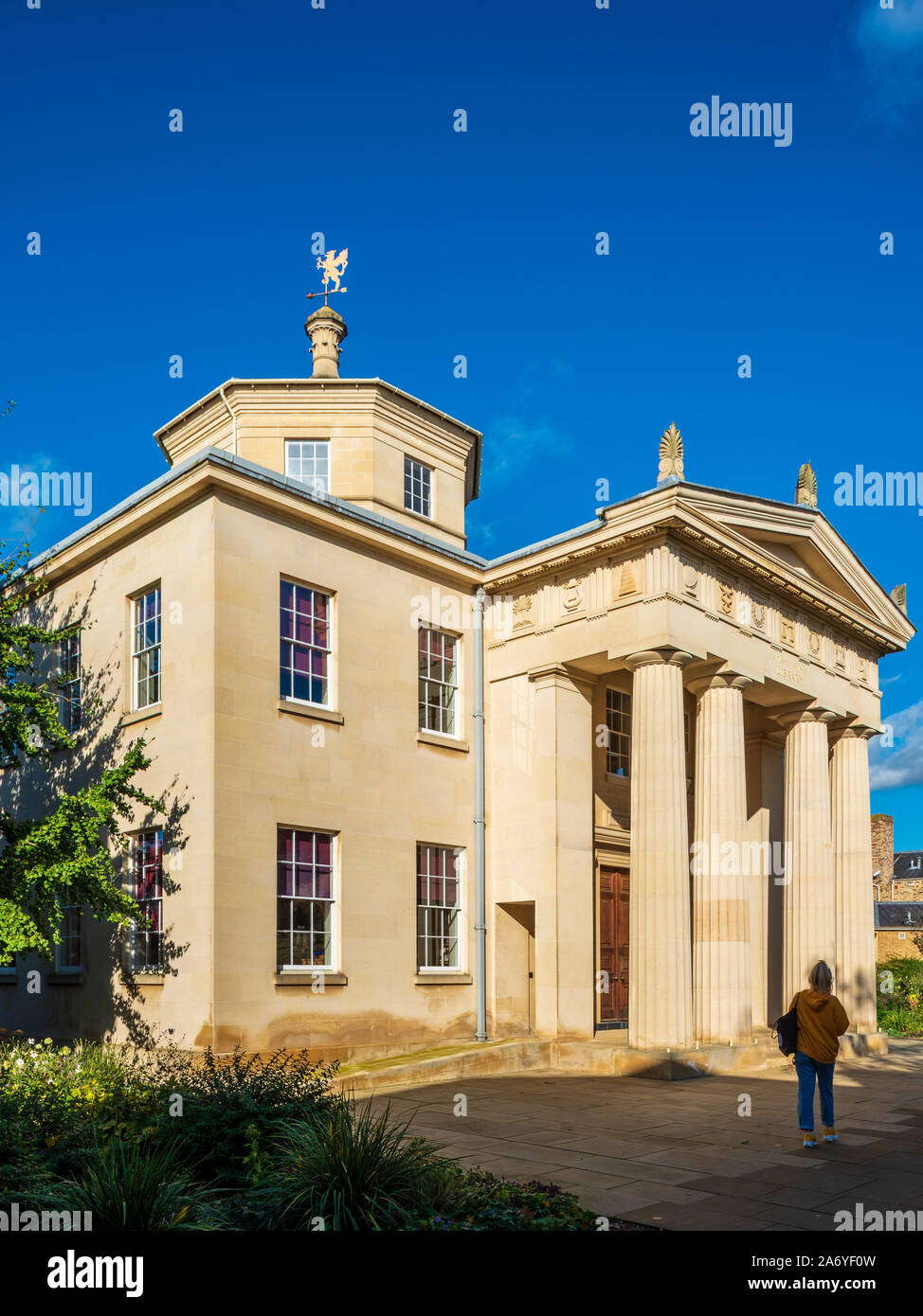 The Maitland Robinson Library (1992) in Downing College, part of the University of Cambridge UK. Architects Quinlan Terry, opened 1993 Stock Photo