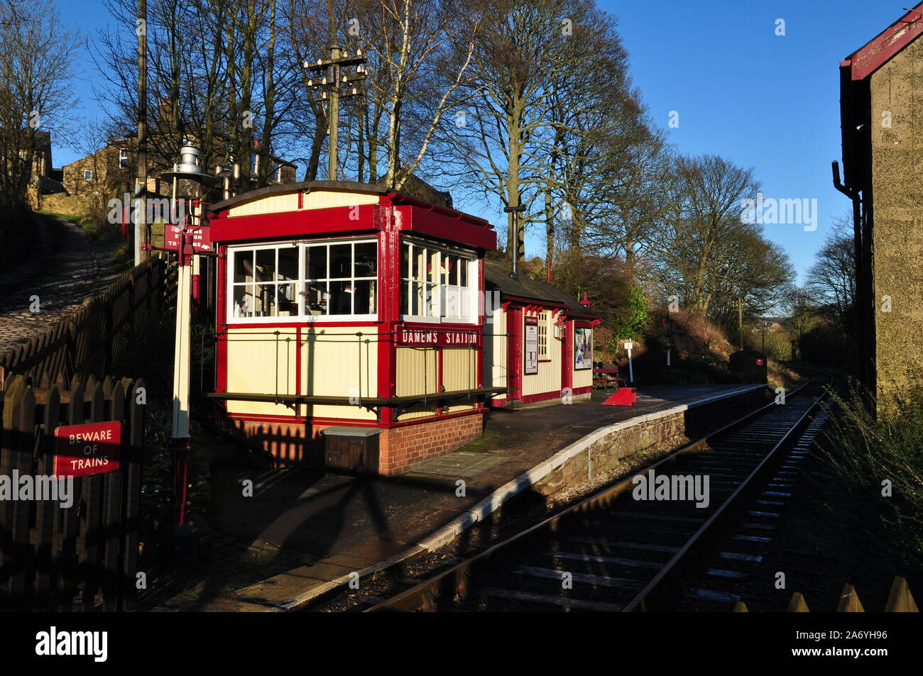 Smallest railway station hires stock photography and images Alamy