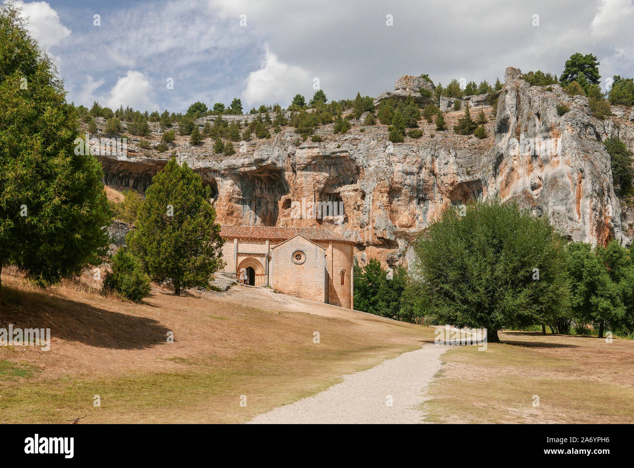 Spain, Castile and Leon: Landscape of the Canon del Rio Lobos Nature Park, situated in the provinces of Soria and Burgos. Here, the Romanic-Protogothi Stock Photo