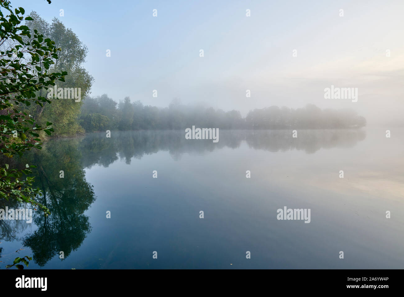 Baggersee im Nebel Stock Photo