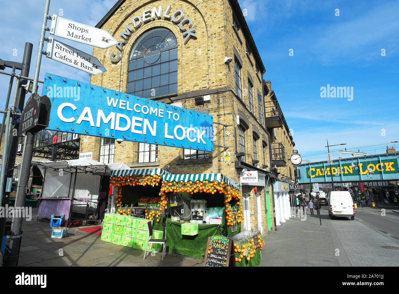 England, London : Camden Town and Camden Lock Market, district of London, former site associated with alternative culture, now a major tourist destina Stock Photo