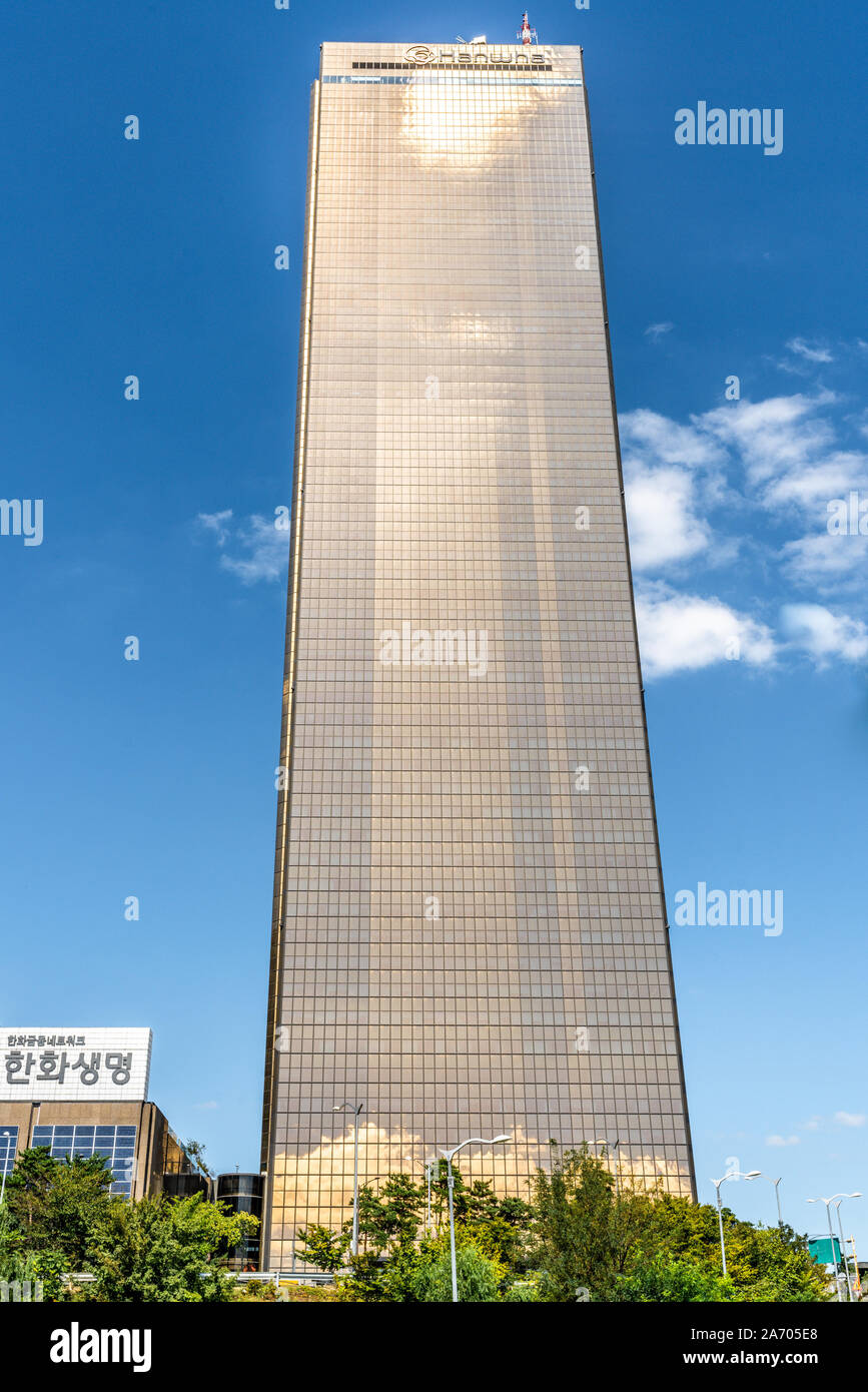 Seoul Korea , 23 September 2019 : Vertical view of the 63 Square skyscraper a golden building on Yeouido island Seoul South Korea Stock Photo