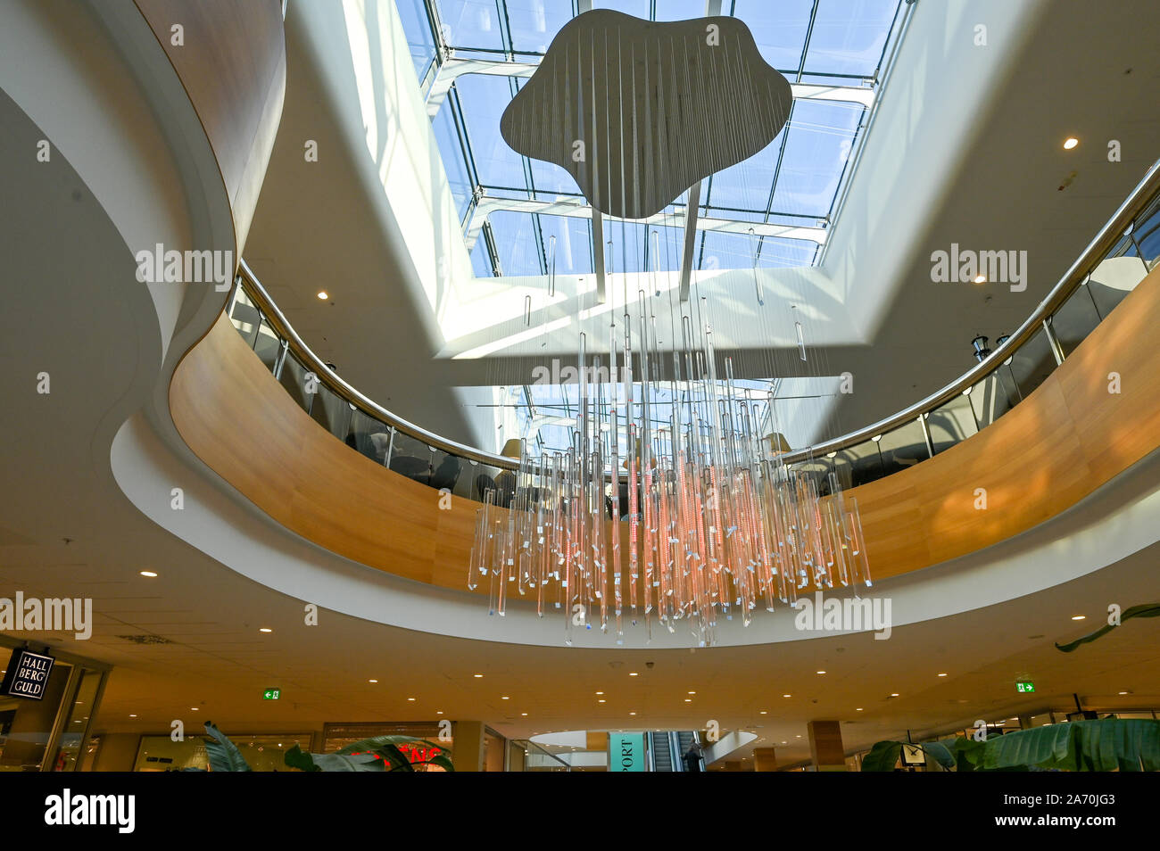 Interior shopping mall hi-res stock photography and images - Alamy