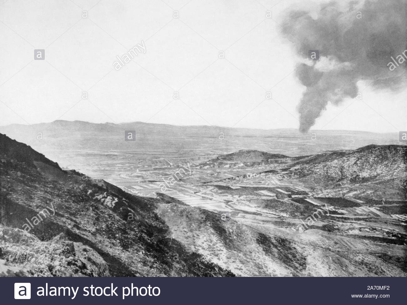 WW1 Tsingtao bombardment by British and Japanese shells, vintage photograph from 1914 Stock Photo