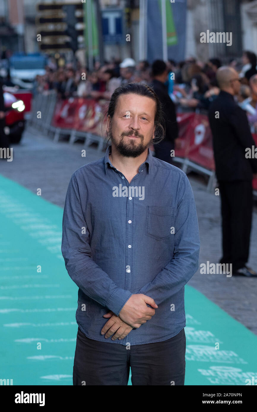 Géza M. Tóth, director del cortometraje 'Matches' (Gyufaszálak) posa a