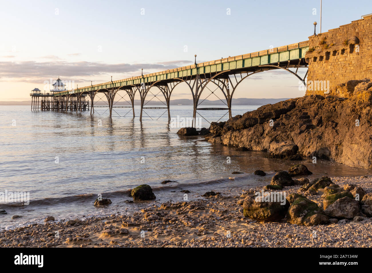 Clevedon Pier and Beach, Cleavedon, Somerset, UK Stock Photo - Alamy