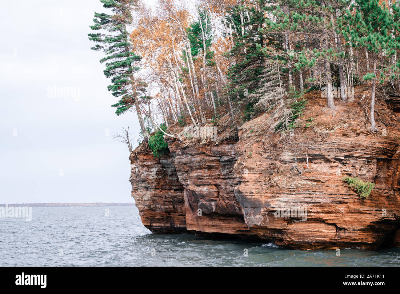 Autumn colors in apostle islands hi-res stock photography and images ...