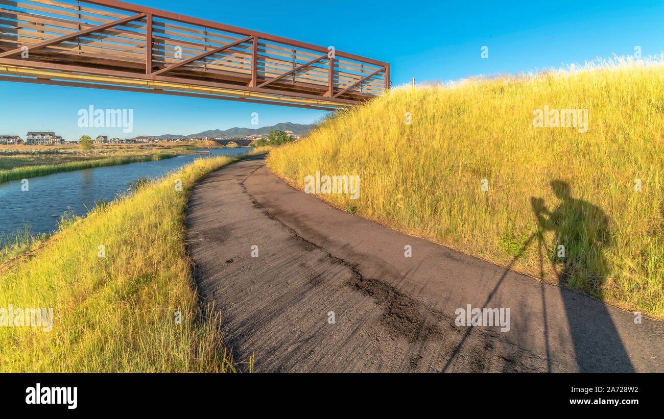 Long bridge over lake hi-res stock photography and images - Alamy