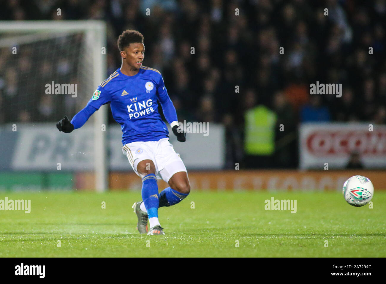 Burton Upon Trent, UK. 29th Oct, 2019. Demarai Gray of Leicester City (7) opasses the ball during the EFL Carabao Cup round of 16 match between Burton Albion and Leicester City at the Pirelli Stadium, Burton upon Trent, England. Photo by Mick Haynes. Editorial use only, license required for commercial use. No use in betting, games or a single club/league/player publications. Credit: UK Sports Pics Ltd/Alamy Live News Stock Photo