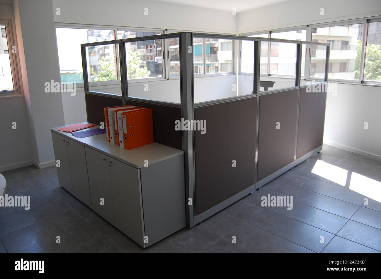 https://c8.alamy.com/comp/2A72KEF/modern-office-space-executive-cubicle-2A72KEF.jpg