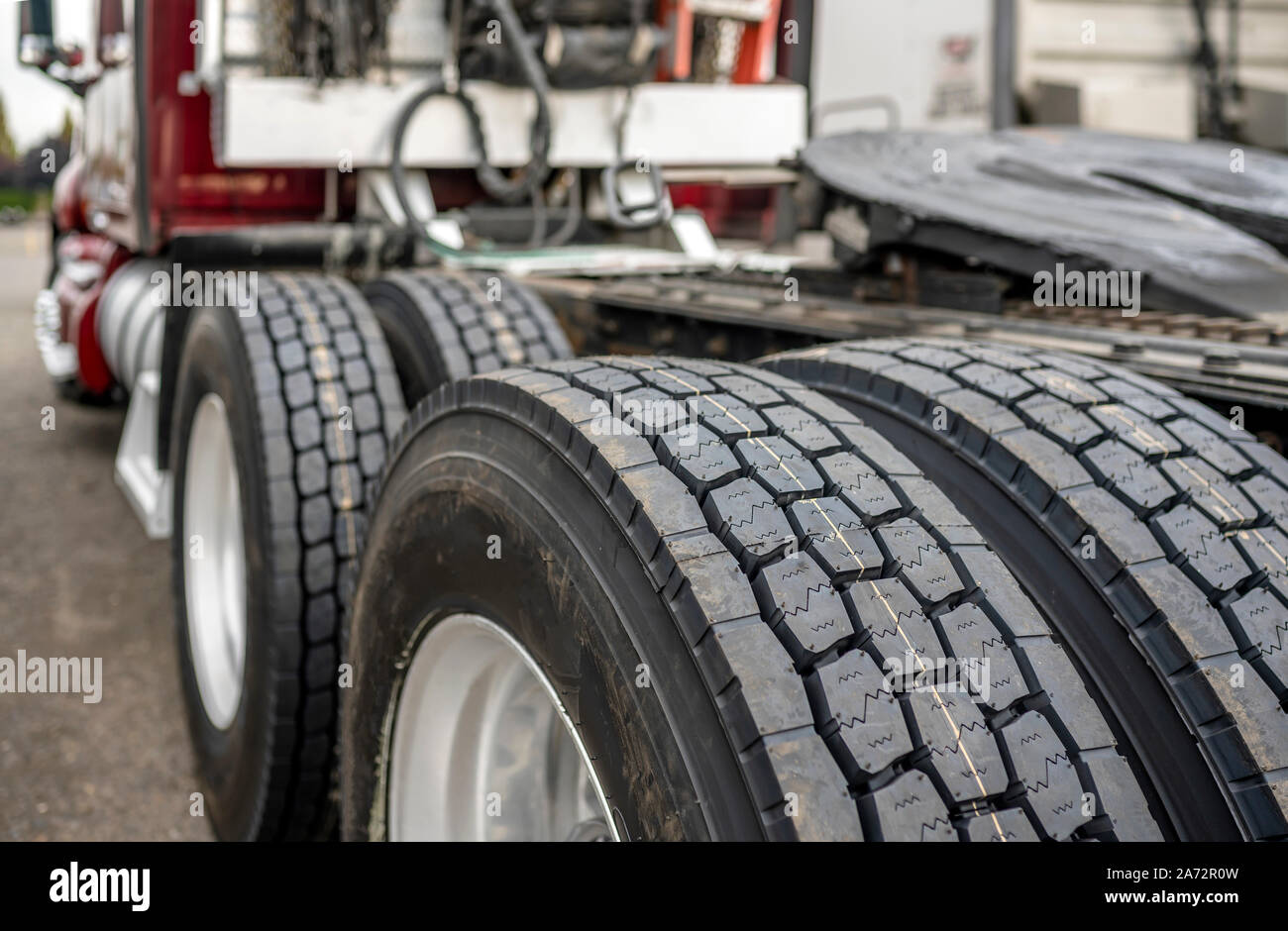 Commercial Truck Tire Tread