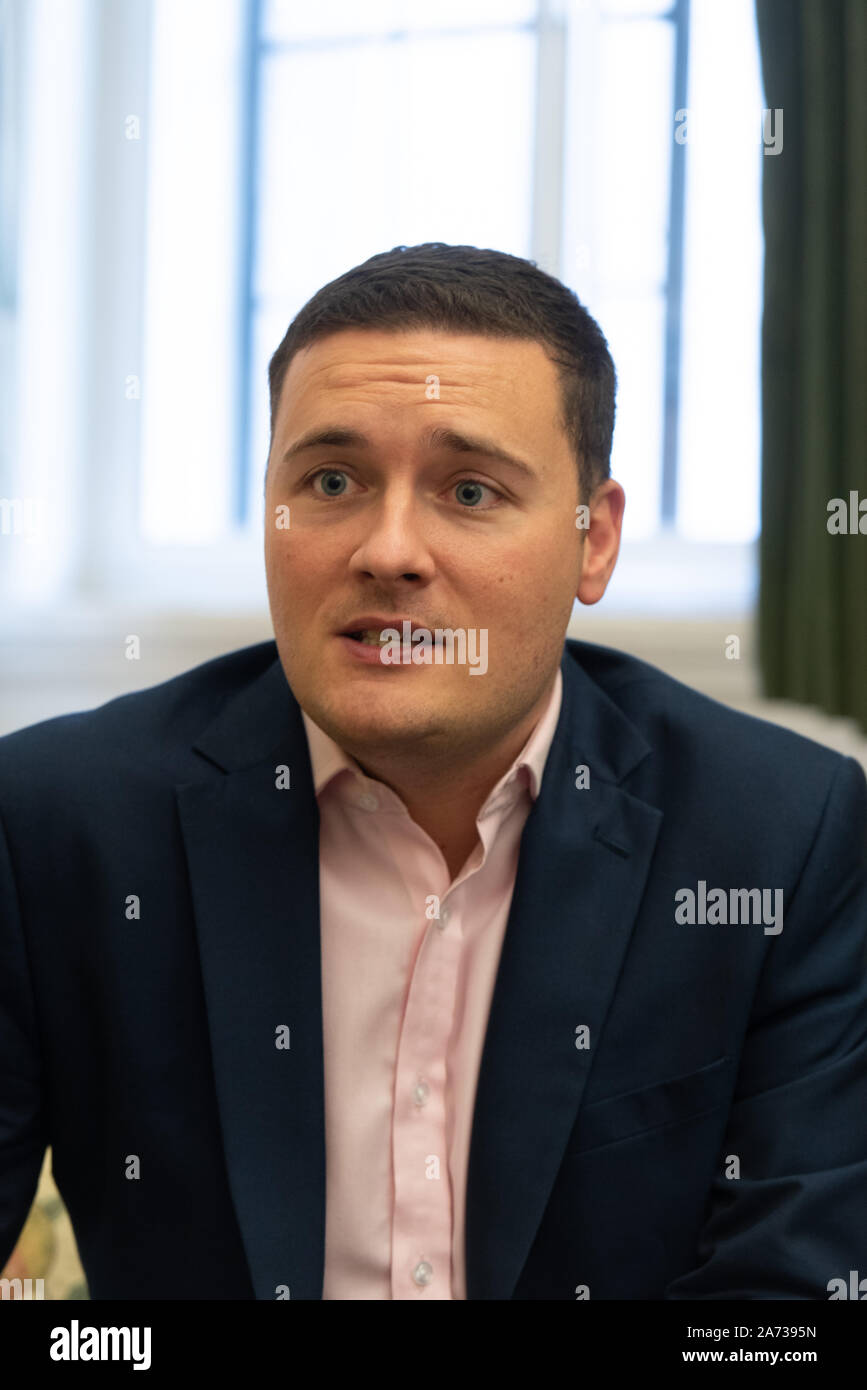 Wes streeting hires stock photography and images Alamy