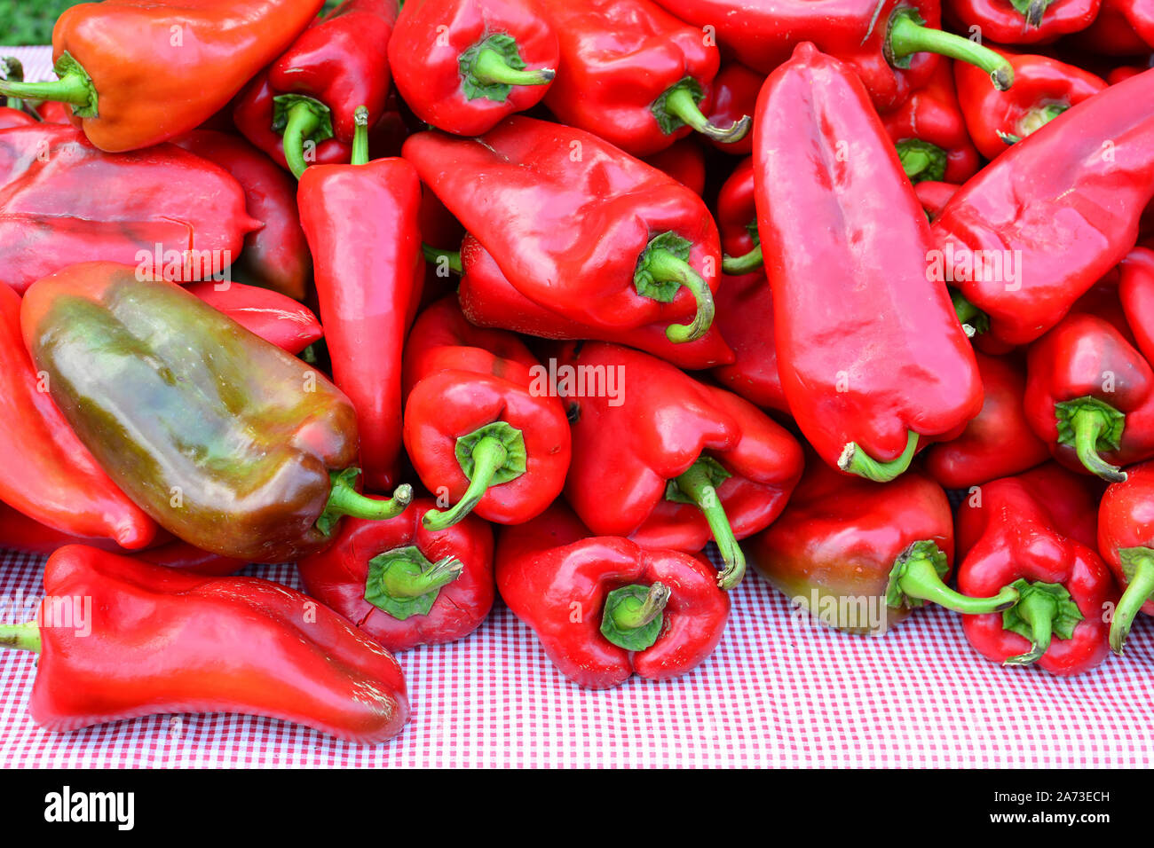 Bell peppers roast hi-res stock photography and images - Alamy