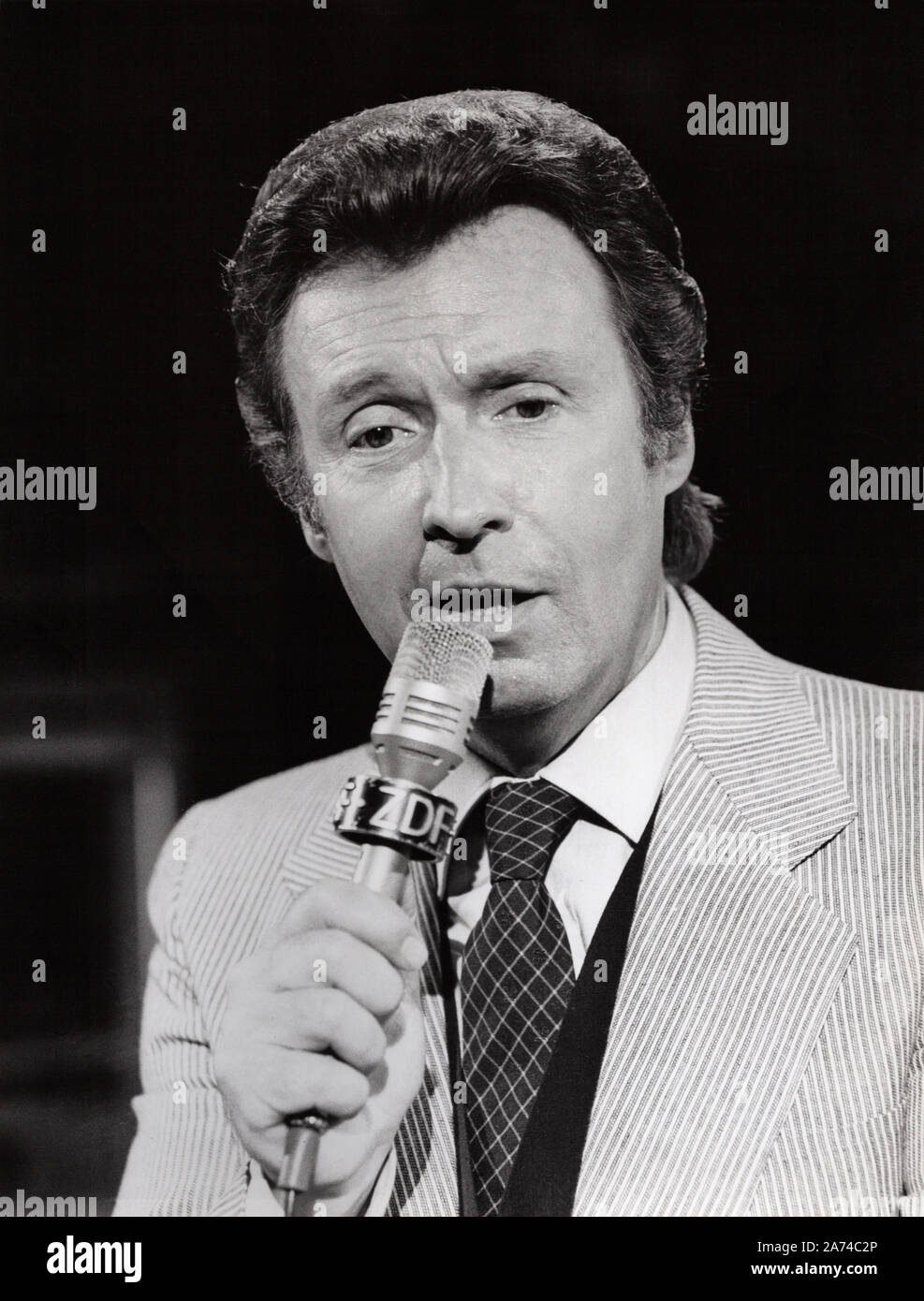 Peter Alexander, österreichischer Schauspieler, Entertainer und Sänger, Deutschland 1970er Jahre. Austrian actor, singer and entertainer Peter Alexander, Germany 1970s. Stock Photo