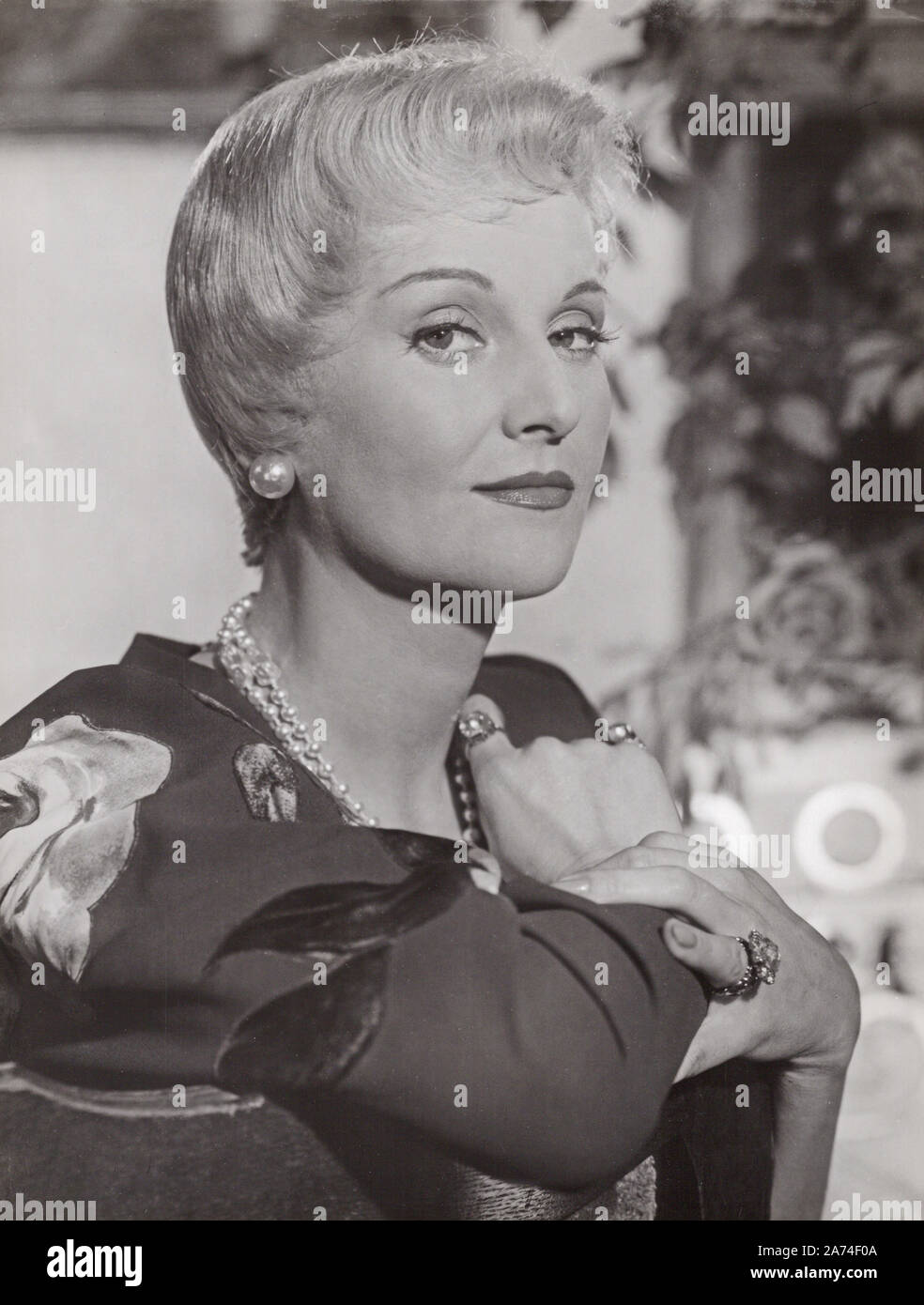1960 actress hi-res stock photography and images - Page 25 - Alamy