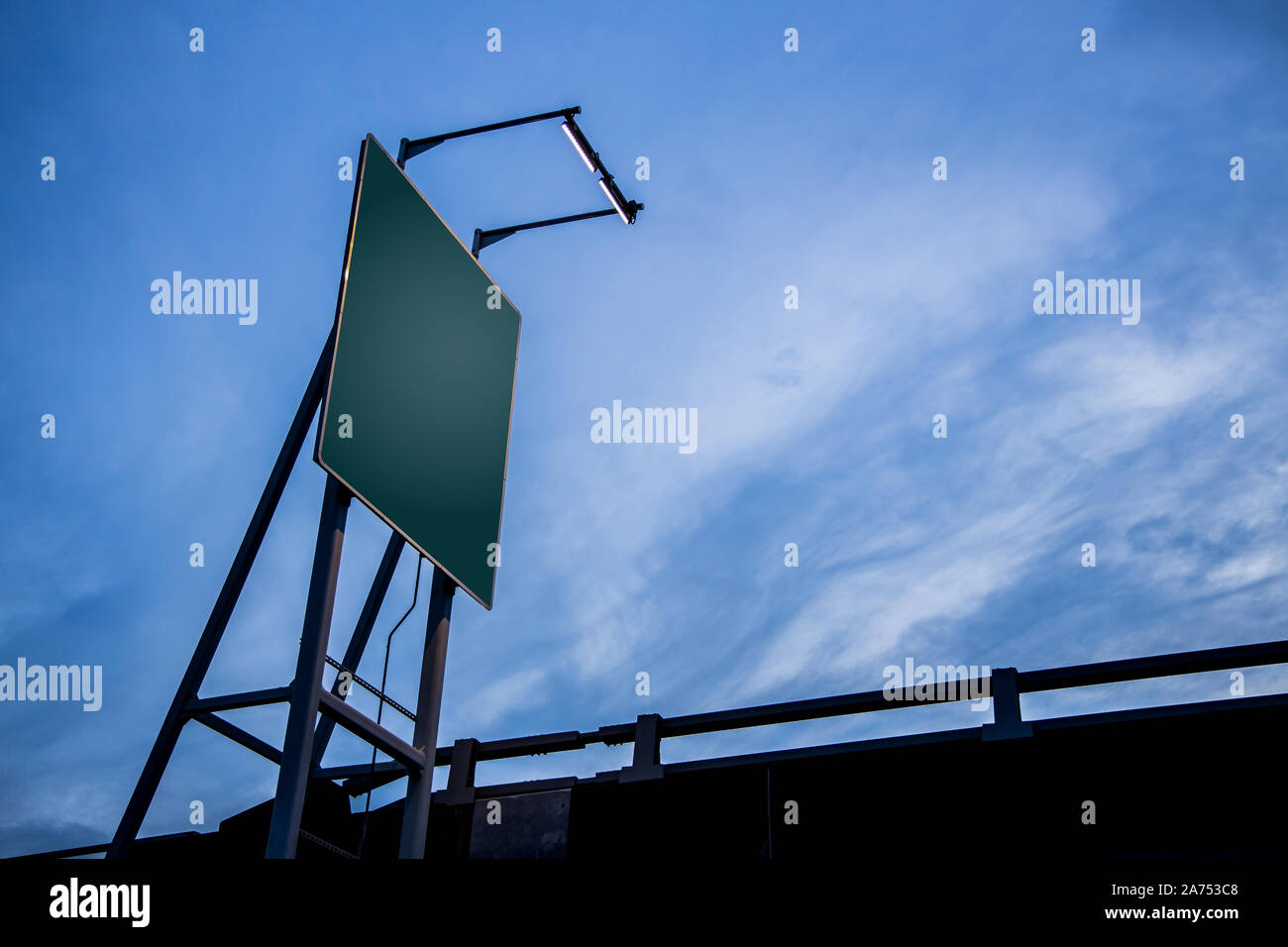 blank traffic sign board under blue sky Stock Photo - Alamy