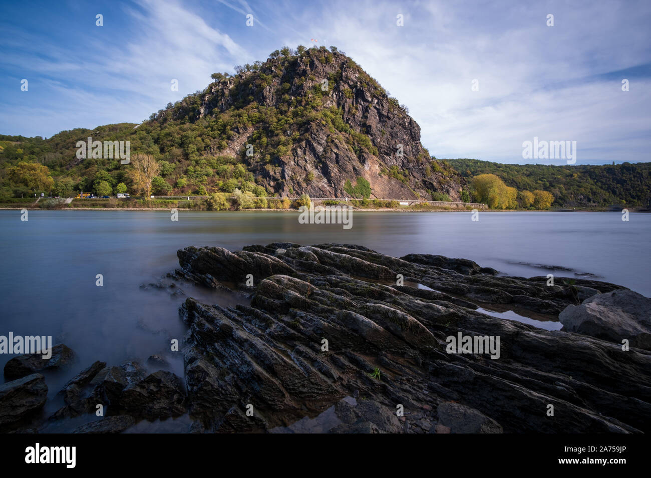 Dangerous rocks jut into the Rhine at the Rock of the Loreley, Rhine valley, Germany Stock Photo