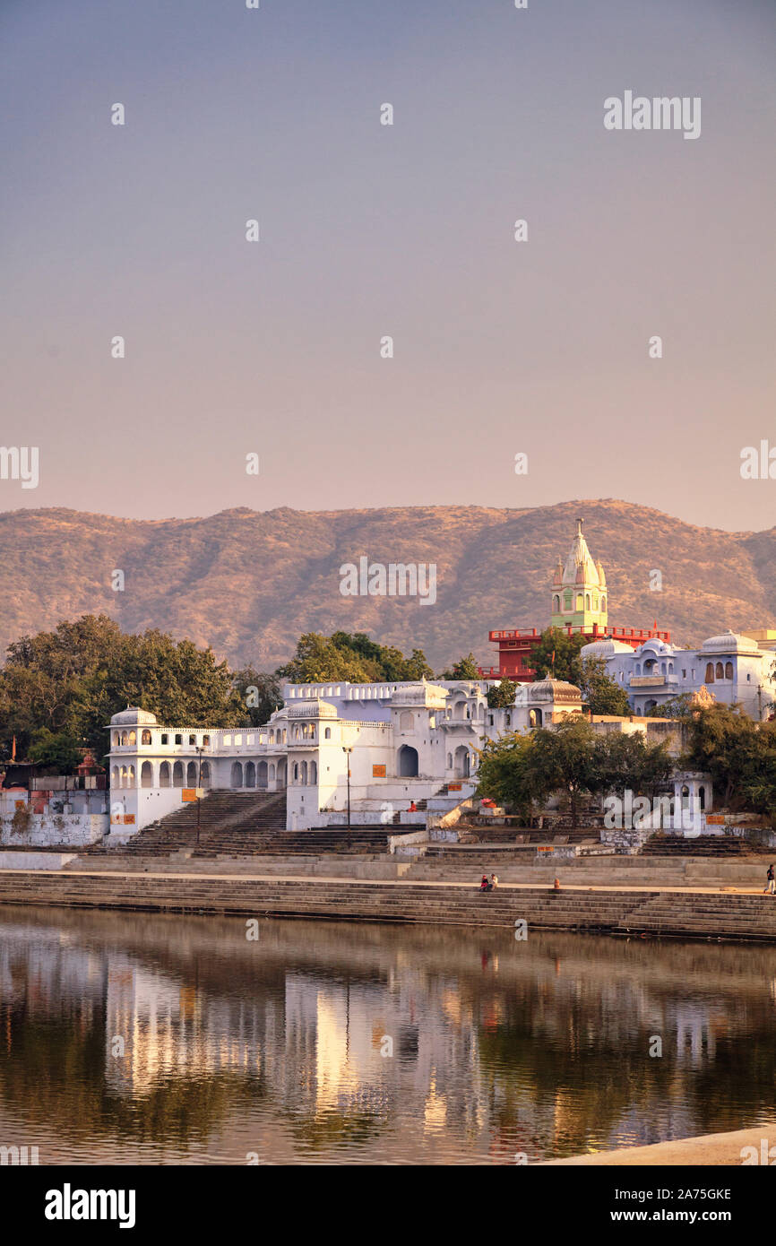 India, Rajasthan, Pushkar Holy Town, Bathing Ghats on the Lake Stock Photo