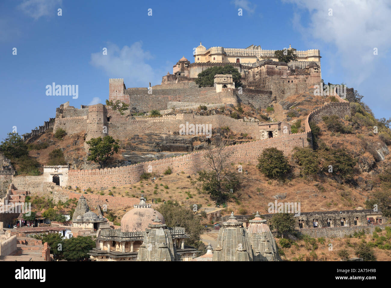 India, Rajasthan, Kumbhalghar Fortress (second longest wall in the