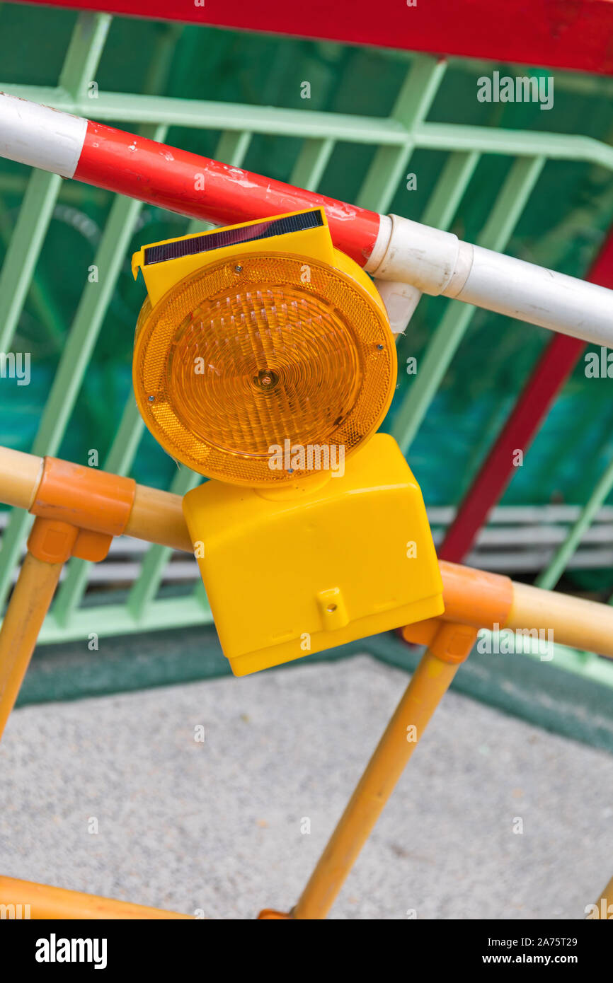 Amber caution light hires stock photography and images Alamy