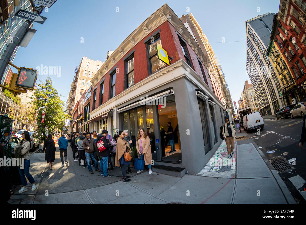 Hundreds of fans line up outside of Flipper’s Japanese pancake