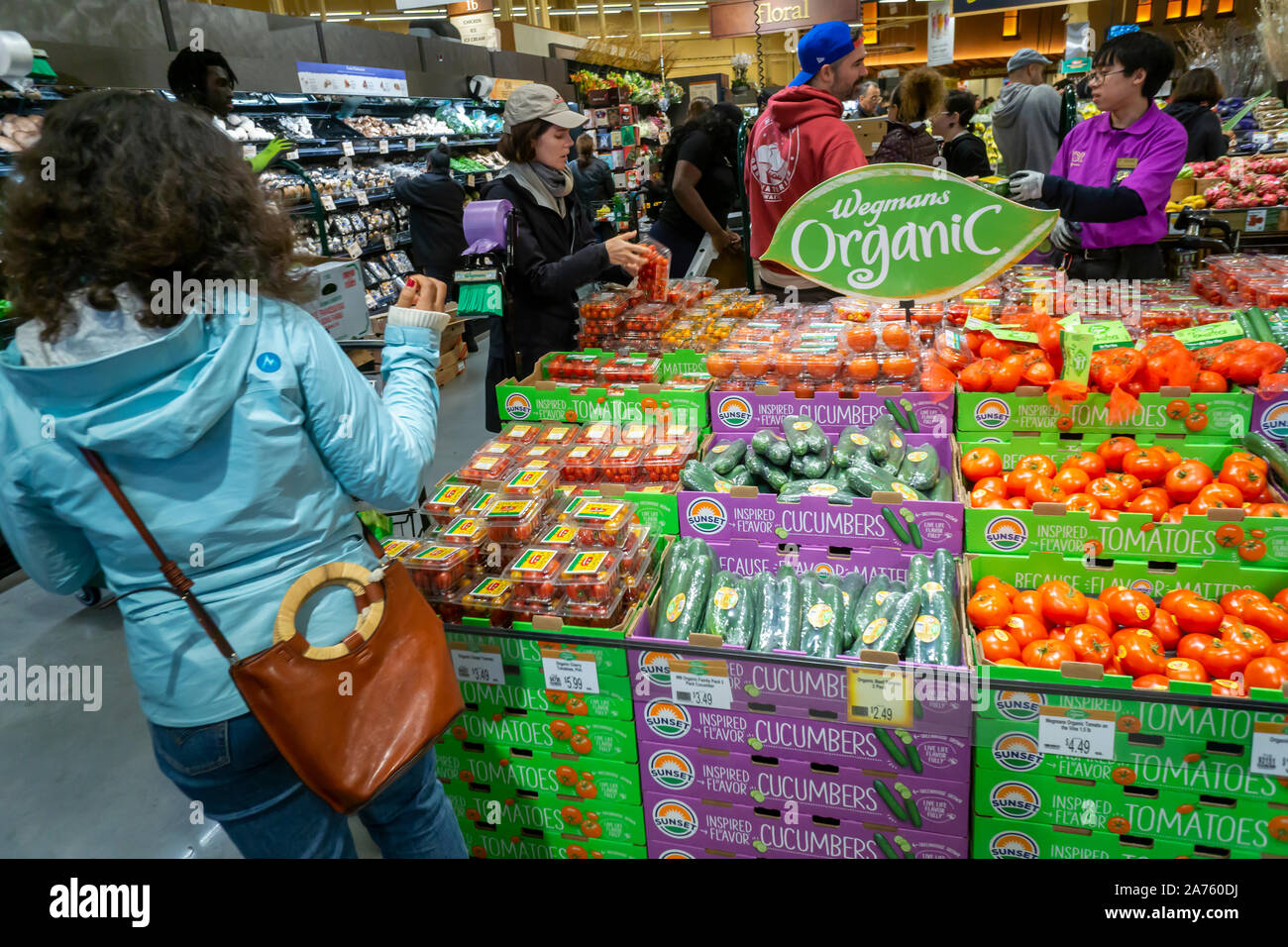 Thousands of excited shoppers flock to the Wegmans supermarket in Brooklyn in New York on its grand opening day, Sunday, October 27, 2019.  The chain, which has a cult-like following, opened its first store in New York City in the Brooklyn Navy Yard. The 74,000 square foot store is the 103 year old company’s 101st store and provided almost 600 jobs. (© Richard B. Levine) Stock Photo