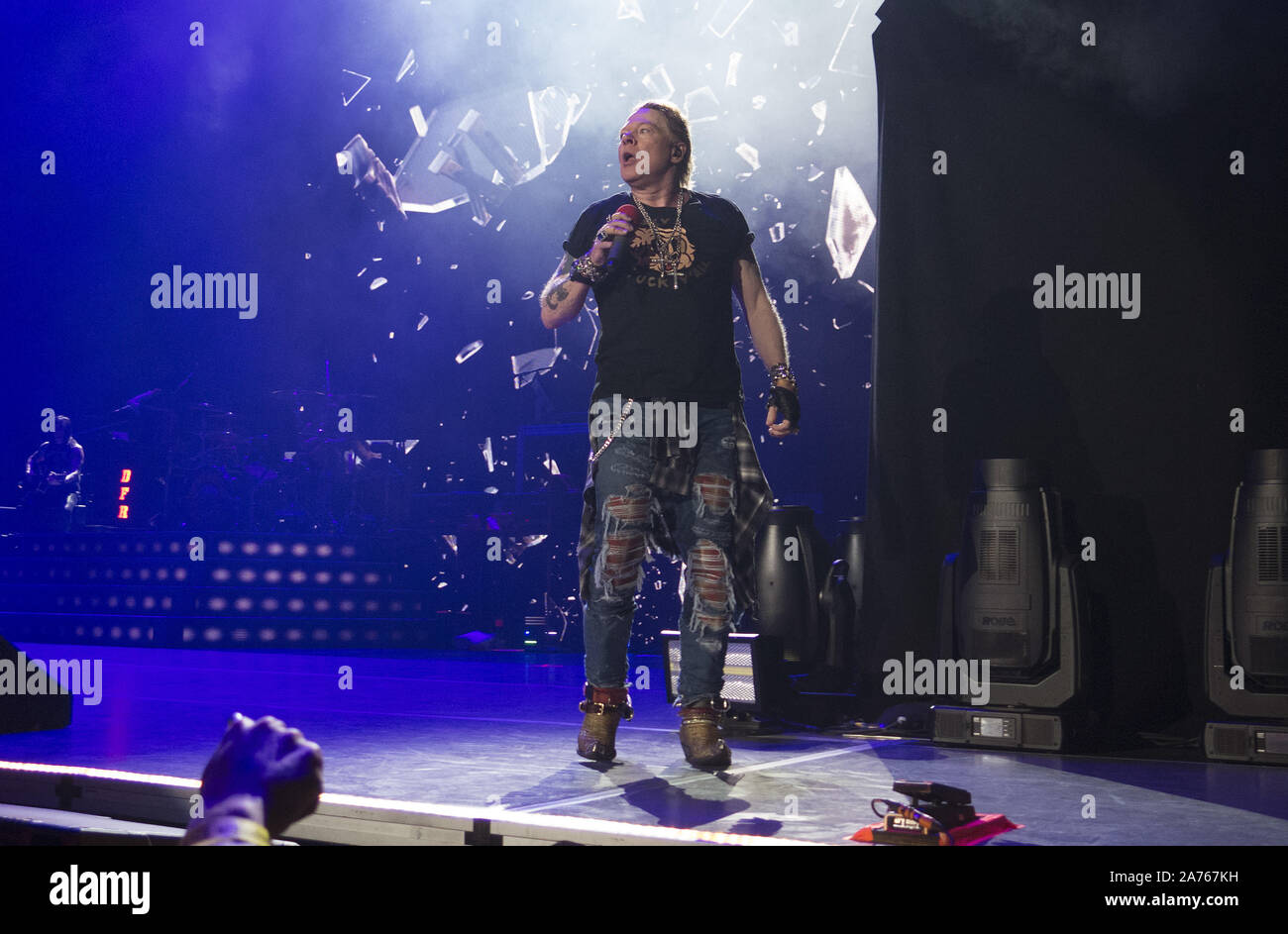 October 29, 2019, Salt Lake City, UT, USA: Singer Axl Rose of the rock band Guns N' Roses performs live onstage during a concert on their The Not in This Lifetime Tour at the Vivint Smart Home Arena. (Credit Image: © KC Alfred/ZUMA Wire) Stock Photo