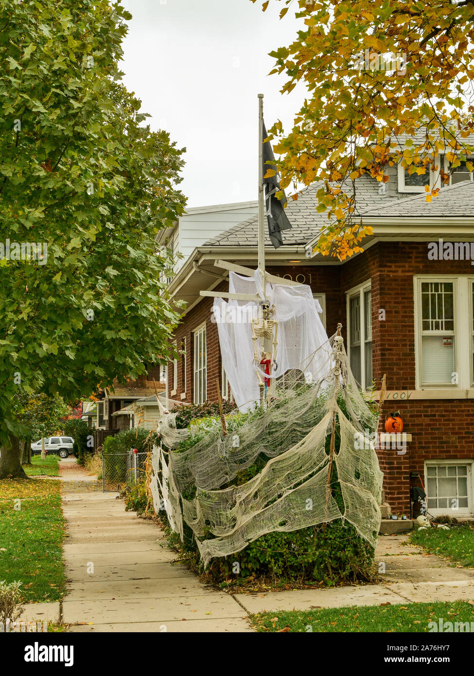 Bushes turned into a ghost pirate ship for Halloween. Oak Park