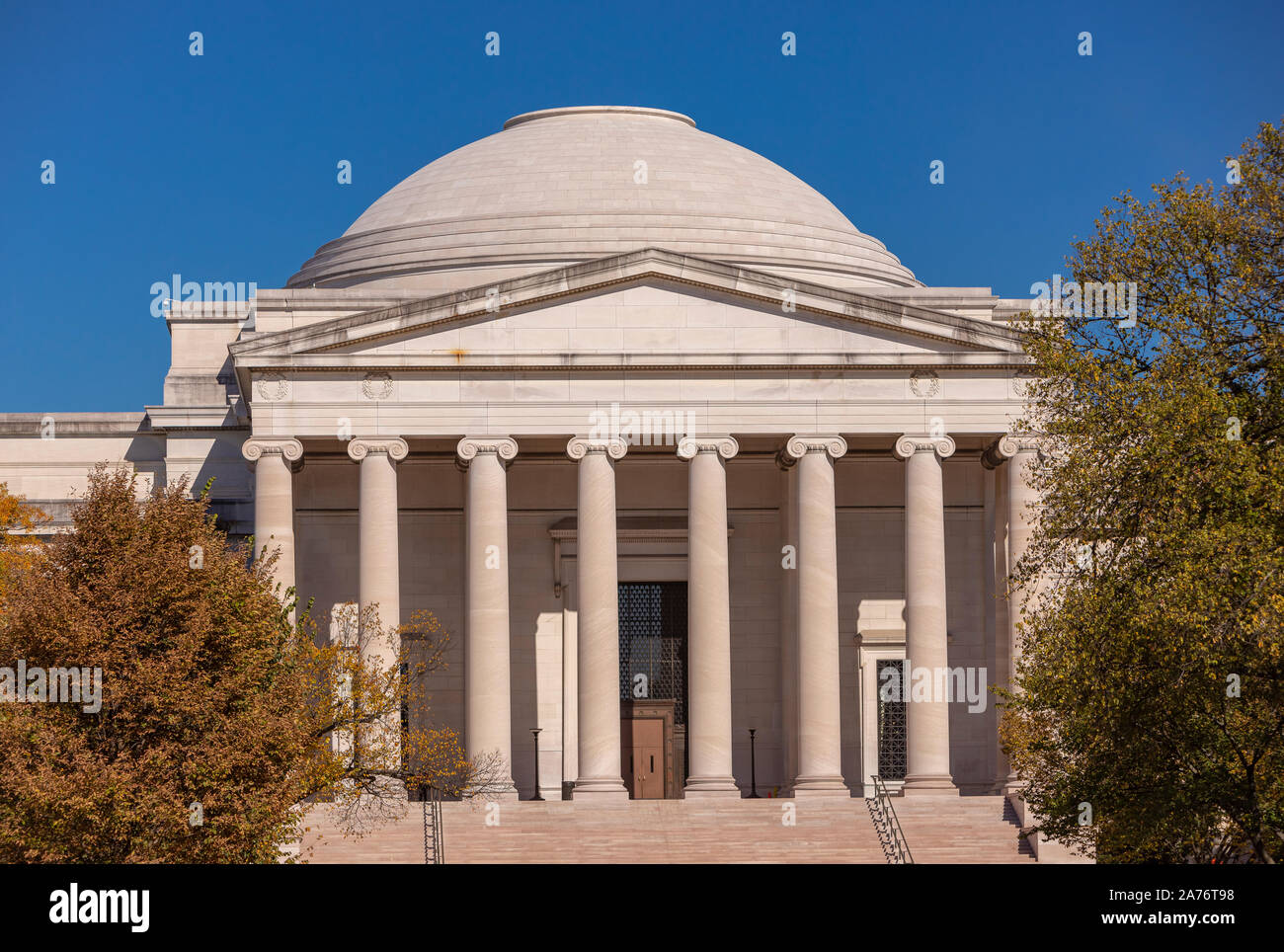 WASHINGTON, DC, USA - The National Gallery of Art, a Smithsonian Museum on the National Mall. Stock Photo