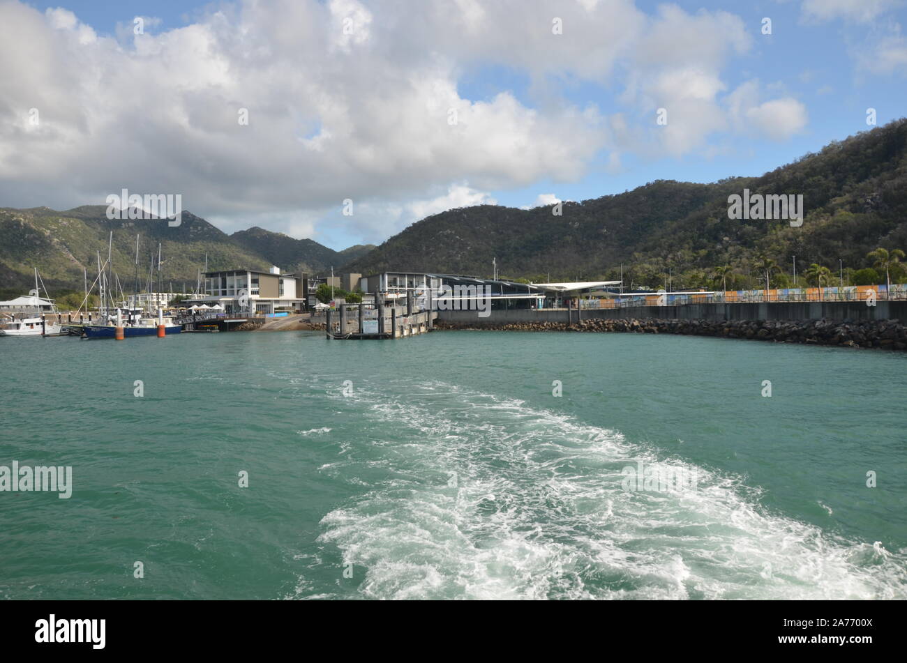 Island Ferry, Nelly Bay ferry crossing Stock Photo Alamy