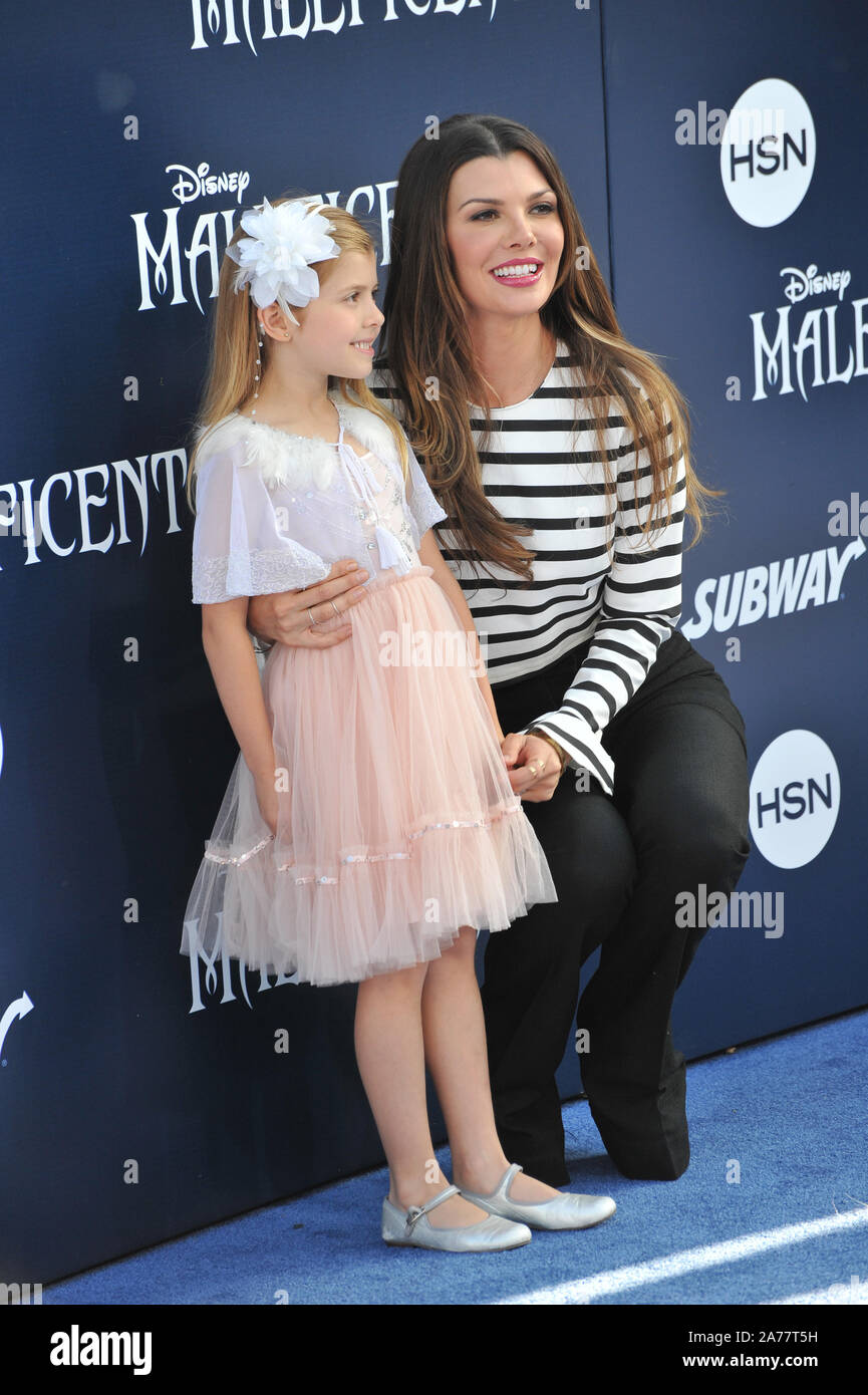 Ali Landry And Daughter High Resolution Stock Photography And Images Alamy
