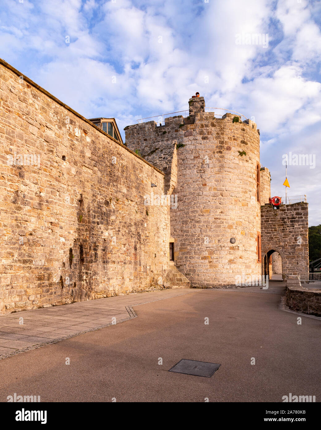 Caernarfon town walls, North Wales Stock Photo