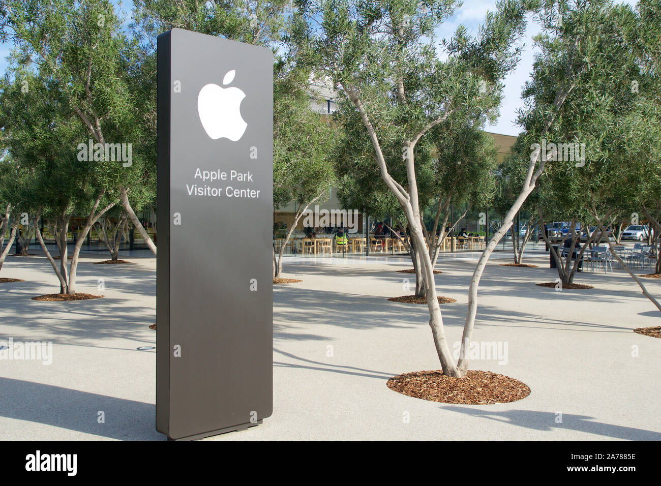 CUPERTINO, CALIFORNIA, UNITED STATES - NOV 26th, 2018: Apple sign of the new Apple Headquarters and Apple Park Visitor Center in Tantau Avenue of Stock Photo