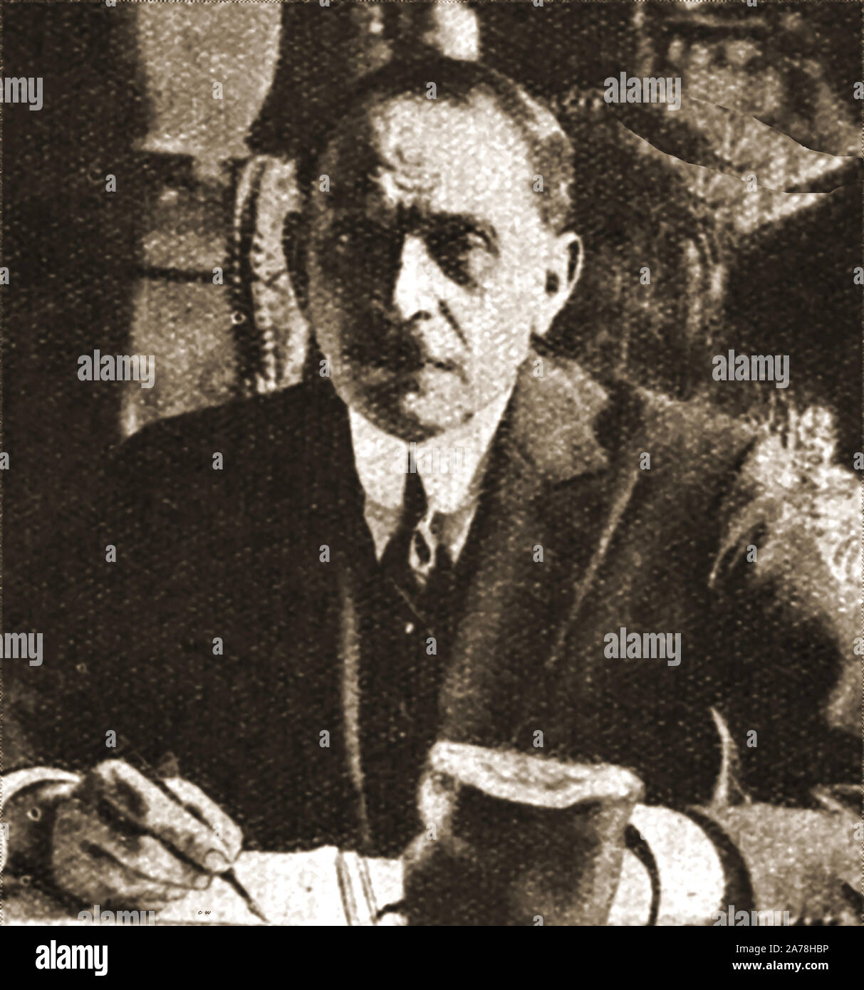 C1930s  Newspaper portrait of  Russian Surgeon  Dr Serge Voronof  (Serge Abrahamovitch Voronoff  1866-1951). The French surgeon of Russian descent . He became known as the Monkey Gland Man and developed a reputation for grafting monkey testicle tissue on to the testicles of men for purportedly therapeutic purposes. (By the time of his death he  was later widely ridiculed) Stock Photo