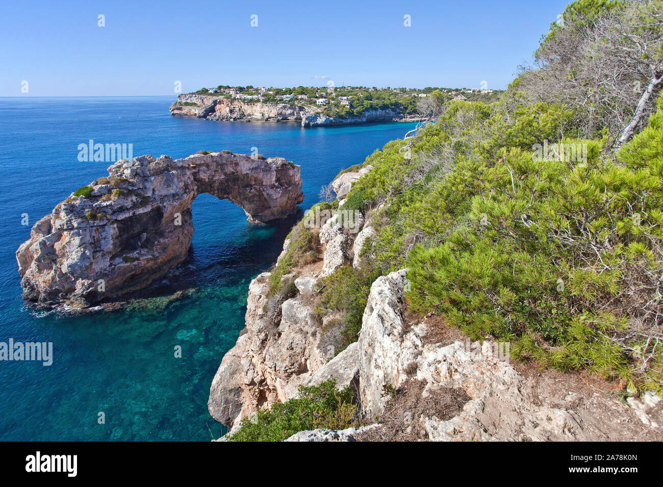 Es Pontas, natural arch at the rocky coastline, Cala Santanyi, Mallorca, Balearics islands, Spain Stock Photo